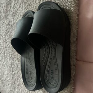 Women’s Summer Croc slides